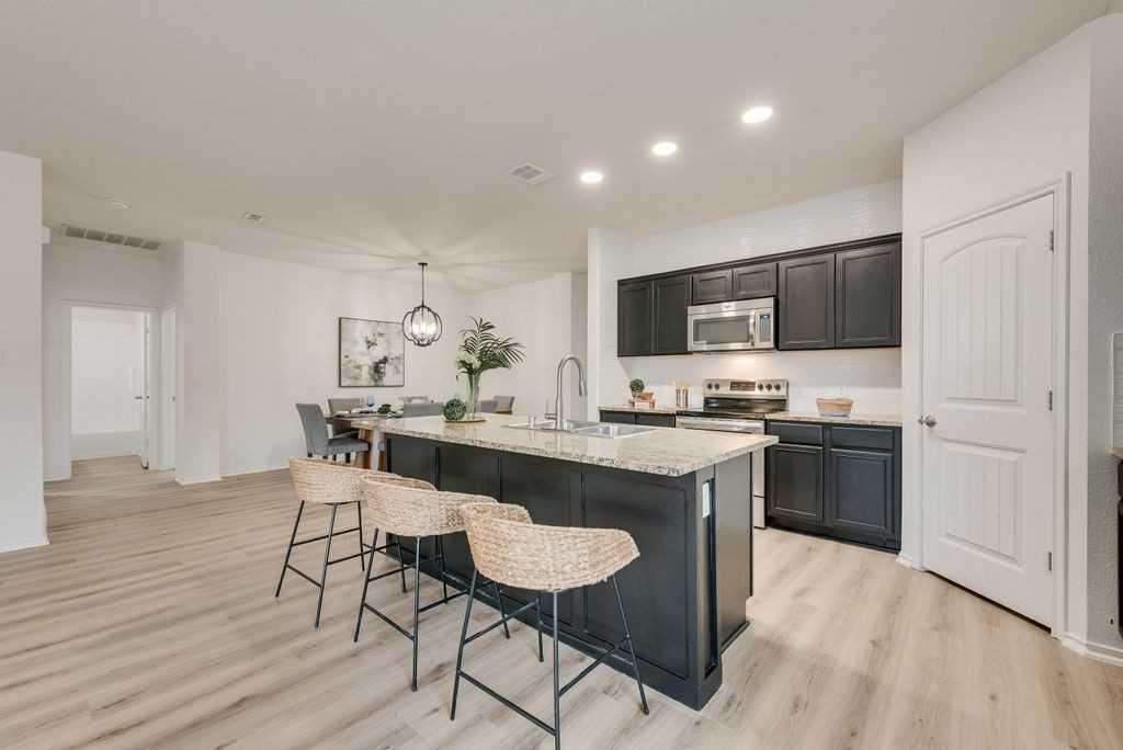 2334 Julia Lane - Photo 2 of 26