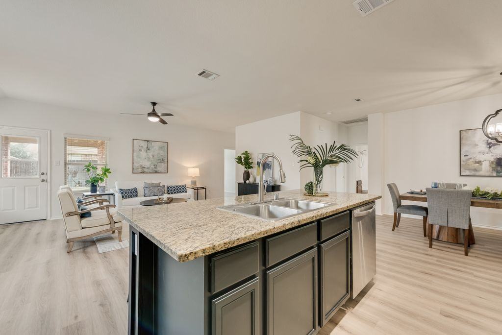 2334 Julia Lane - Photo 4 of 26