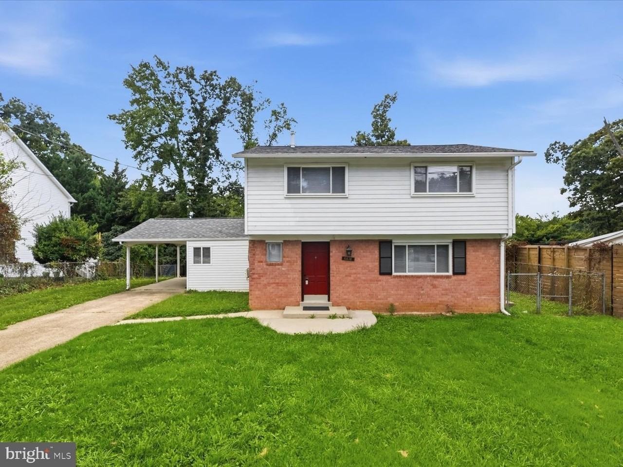 6818 Rolling Rd - Photo 2 of 50