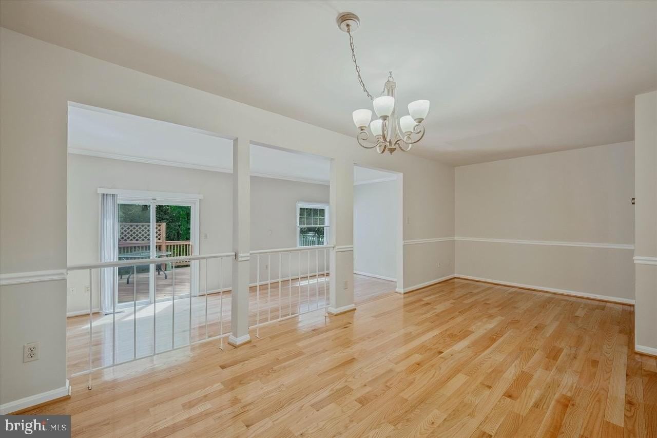 7177 Lake Cove Dr - Photo 3 of 46