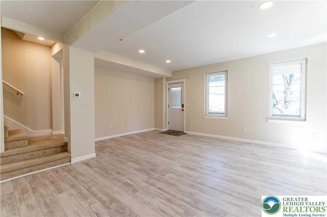 1156 William St - Photo 3 of 48
