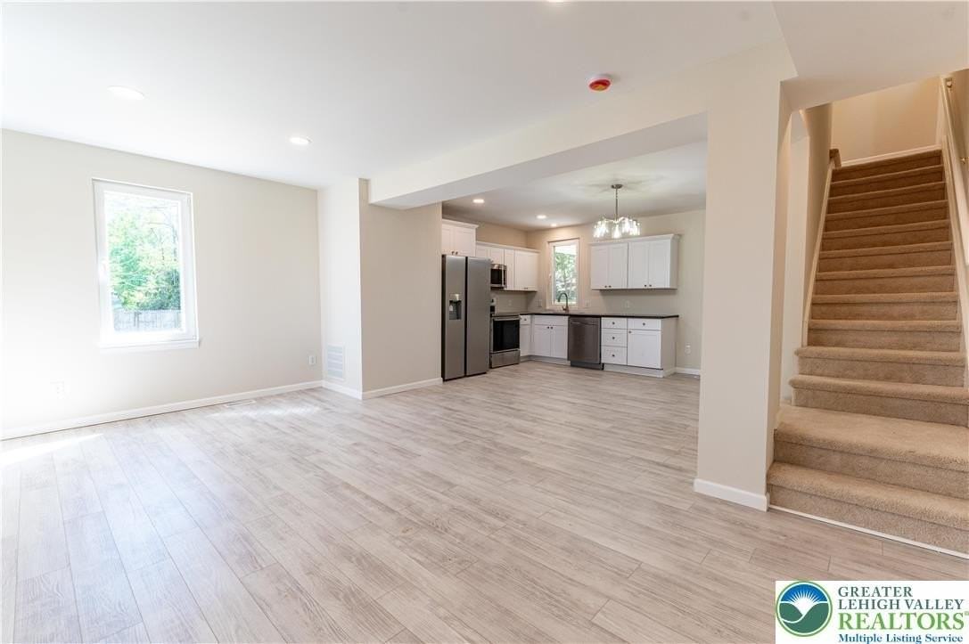 1156 William St - Photo 6 of 48