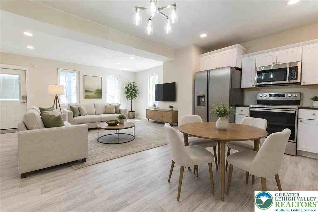 1156 William St - Photo 7 of 48