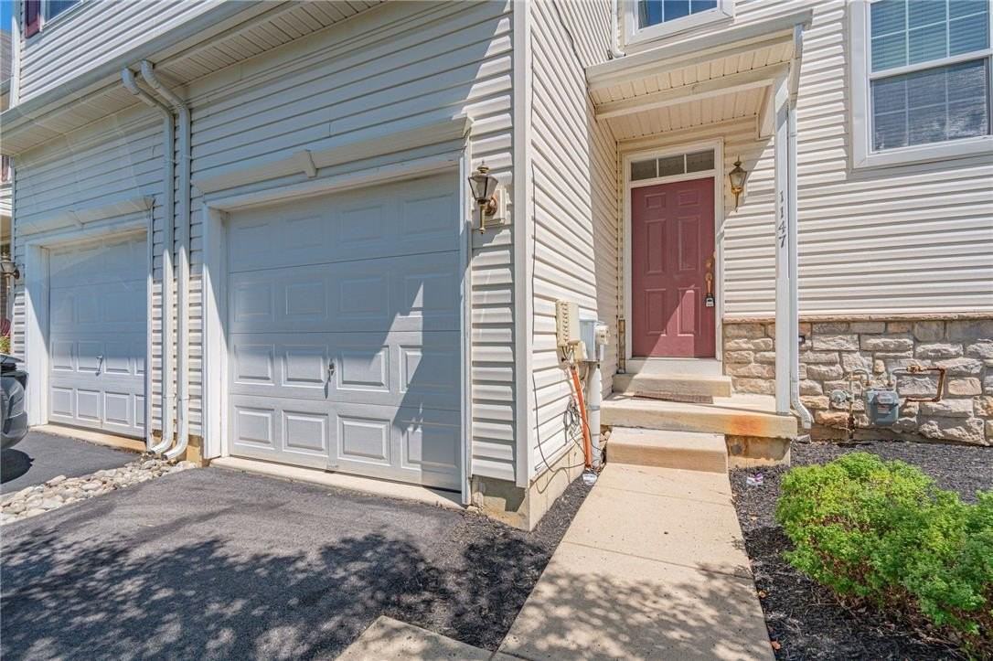 1147 Tudor Dr - Photo 4 of 32