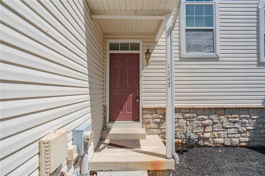 1147 Tudor Dr - Photo 5 of 32