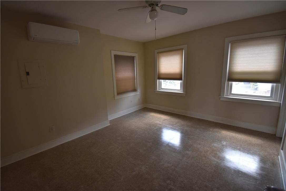 433 Ferry St #3 - Photo 3 of 6