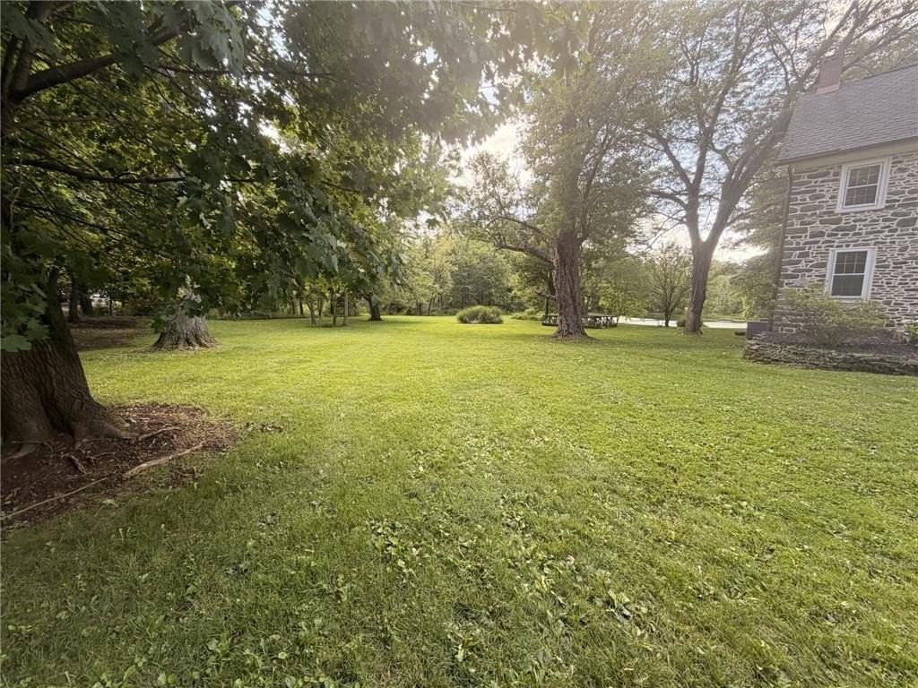 7790 Tumblebrook Rd - Photo 6 of 26