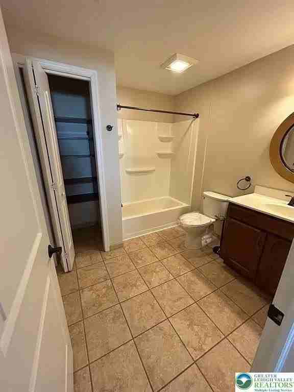 528 N New St #2 - Photo 2 of 7