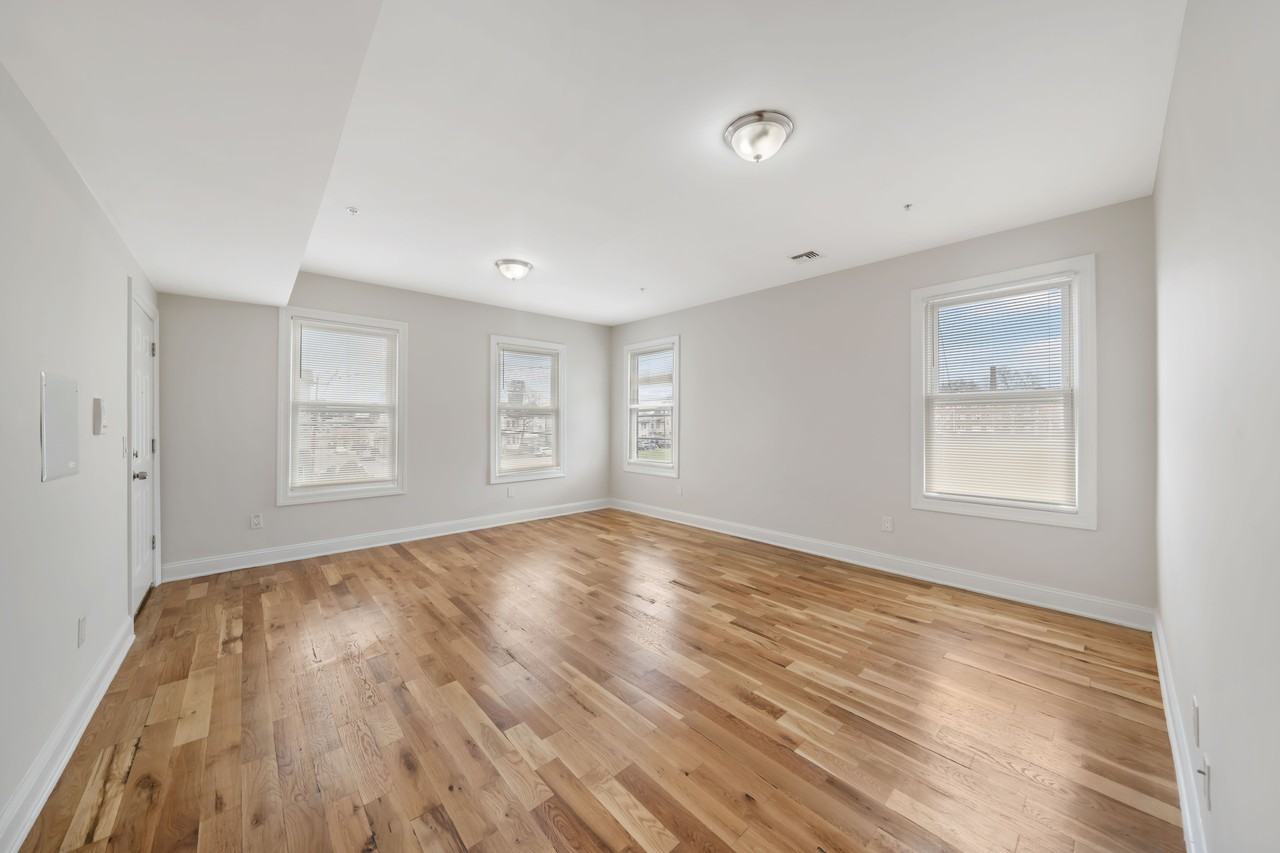 55 Lentz Ave #3 - Photo 2 of 35