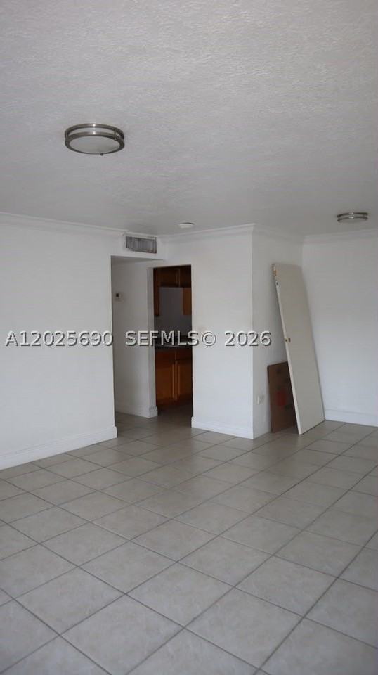 7235 Sw 94th Pl #J6 - Photo 7 of 12