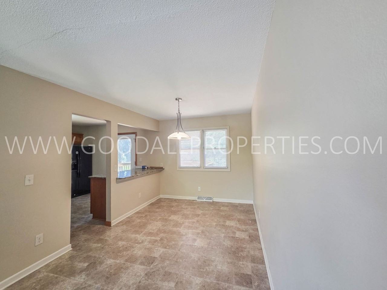 1116 39th St - Photo 5 of 21