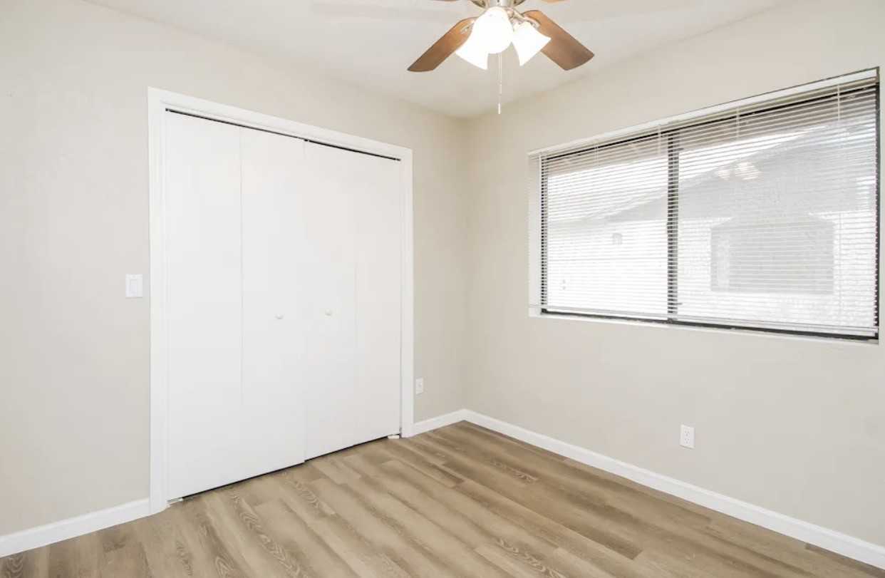 1650 East Grandview Street - Photo 2 of 9