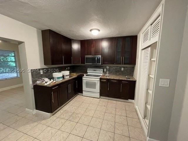 1575 Nw 60th Ave #B - Photo 2 of 7