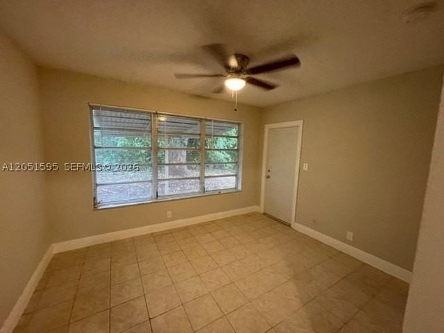 1575 Nw 60th Ave #B - Photo 4 of 7