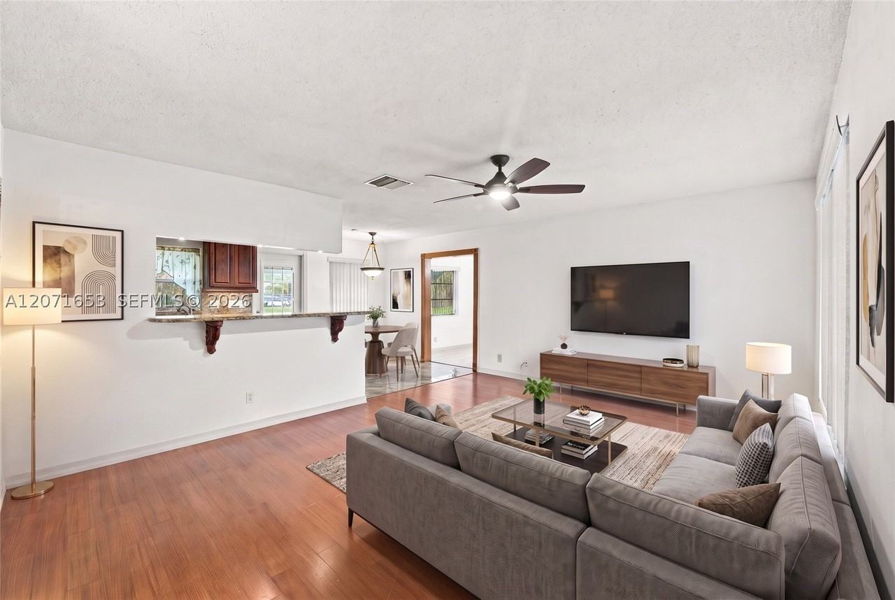4305 Nw 1st Ter - Photo 6 of 41