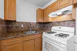 featured image of 2799 E 4th Ave #10