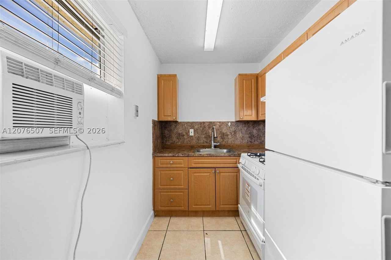 2799 E 4th Ave #10 - Photo 2 of 14