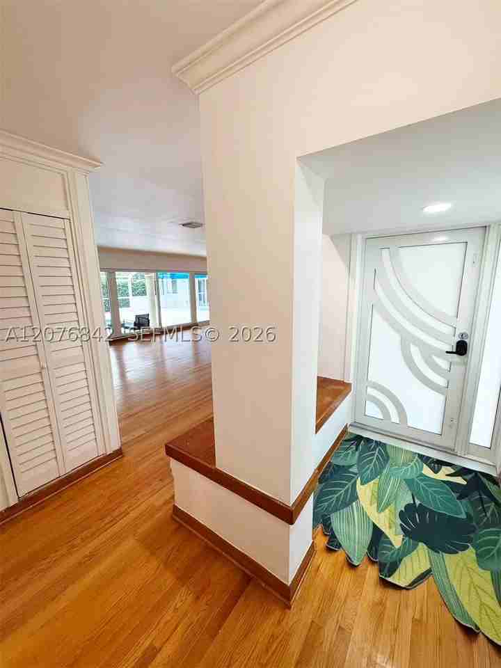 1520 Miller Rd - Photo 4 of 36