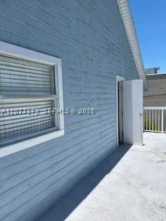 798 Crandon Blvd #34C - Photo 5 of 14