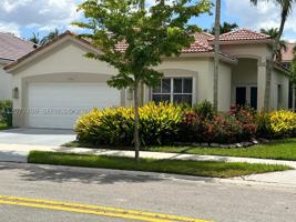 featured image of 761 Tanglewood Cir #761