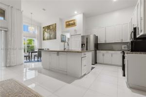 featured image of 1010 Sw 191st Ter #0