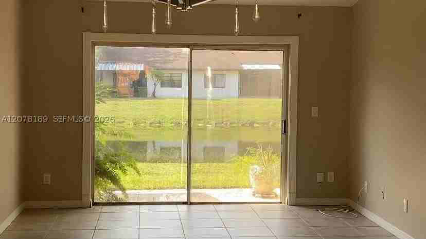 803 Sw 119th Way #803 - Photo 2 of 8