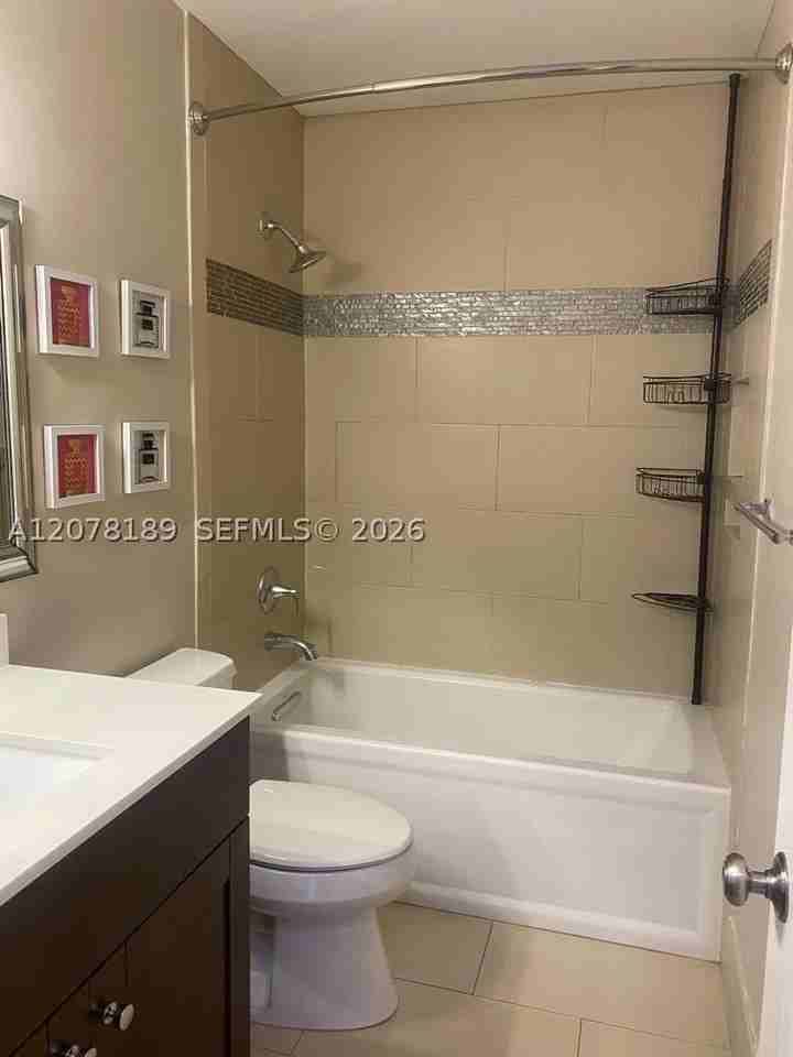 803 Sw 119th Way #803 - Photo 7 of 8