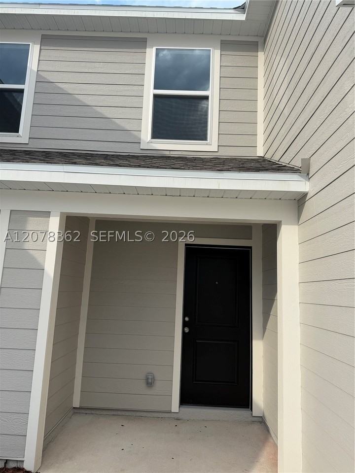 1219 Orion St - Photo 2 of 17