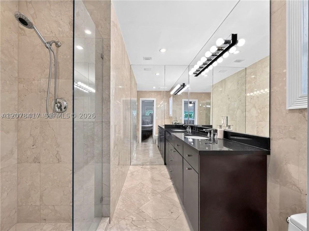 4943 Riviera Dr - Photo 4 of 26