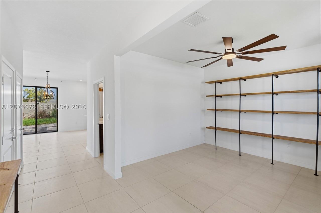 1325 Ne 2nd Ct - Photo 6 of 50