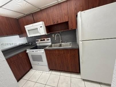 1305 W 46th St #221 - Photo 5 of 11