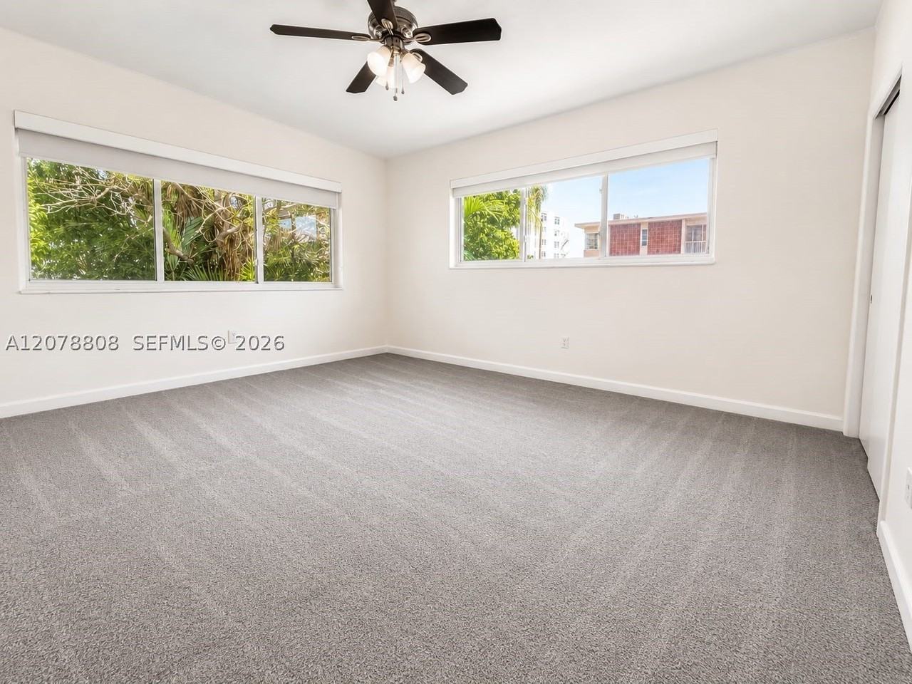 9400 E Bay Harbor Dr #3 - Photo 6 of 14
