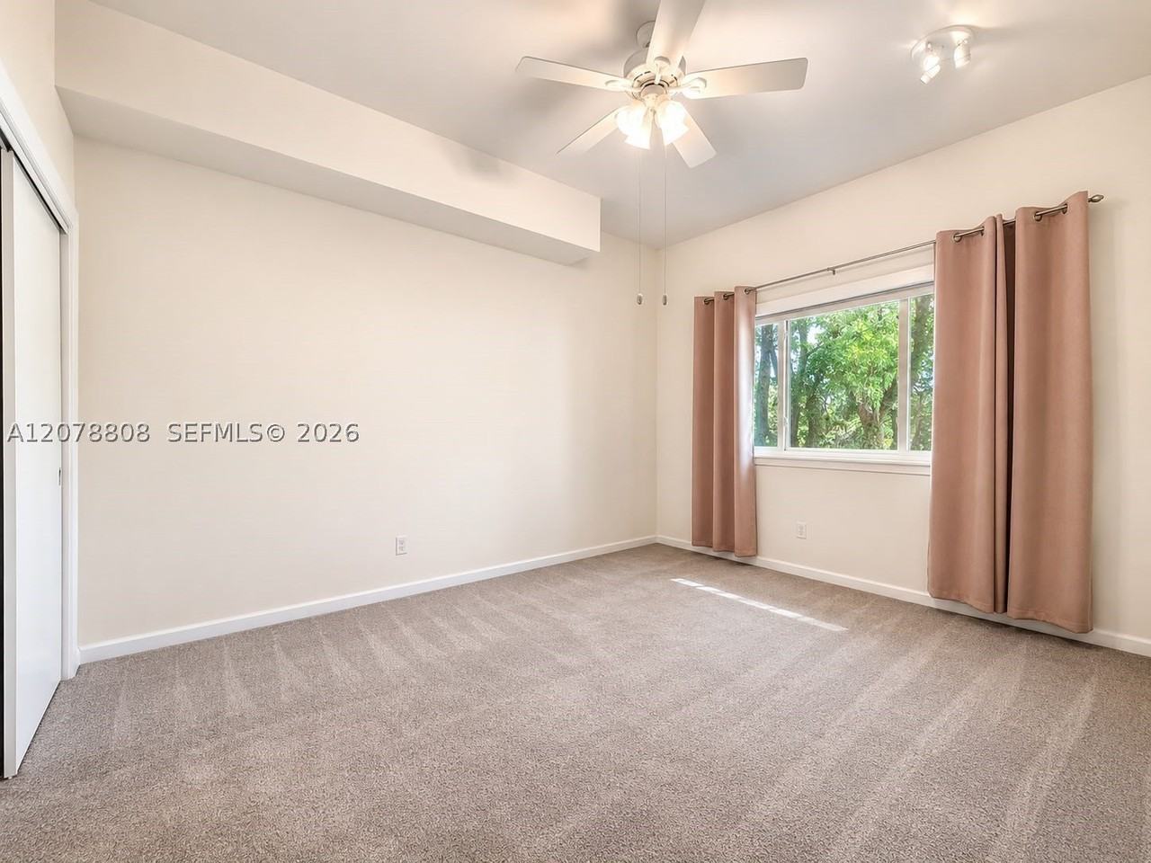 9400 E Bay Harbor Dr #3 - Photo 7 of 14