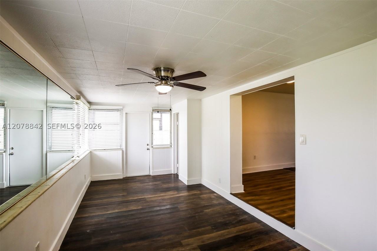 10020 Sw 37th St - Photo 7 of 18
