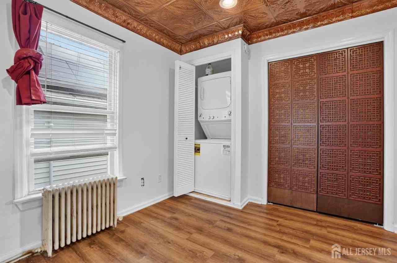 127 S Pine Ave - Photo 6 of 16