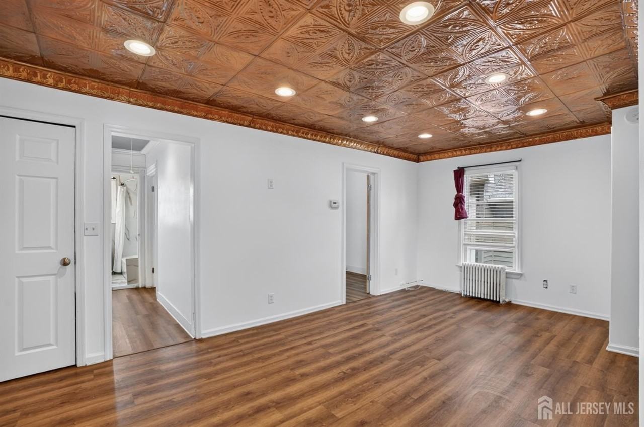 127 S Pine Ave - Photo 7 of 16