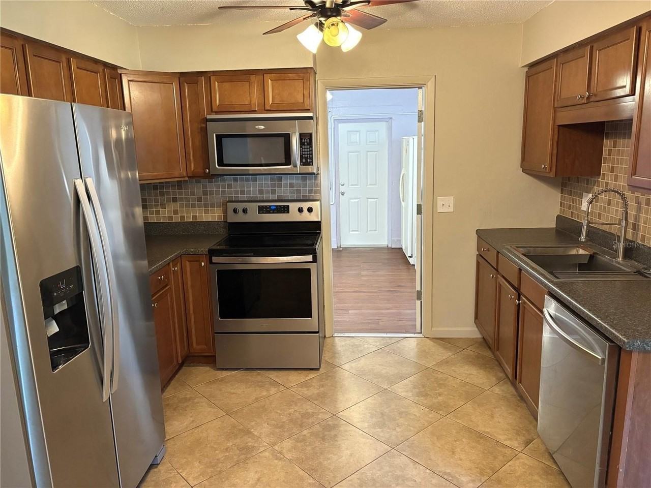 6024 48th Avenue Dr E - Photo 5 of 30