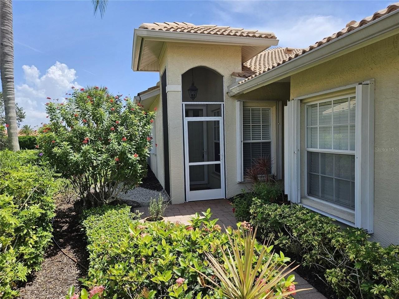 4332 Nizza Ct - Photo 5 of 49