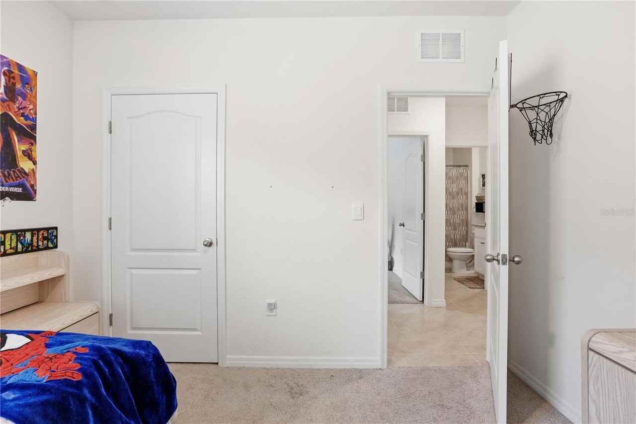 2735 Numa Falls Ave - Photo 5 of 41