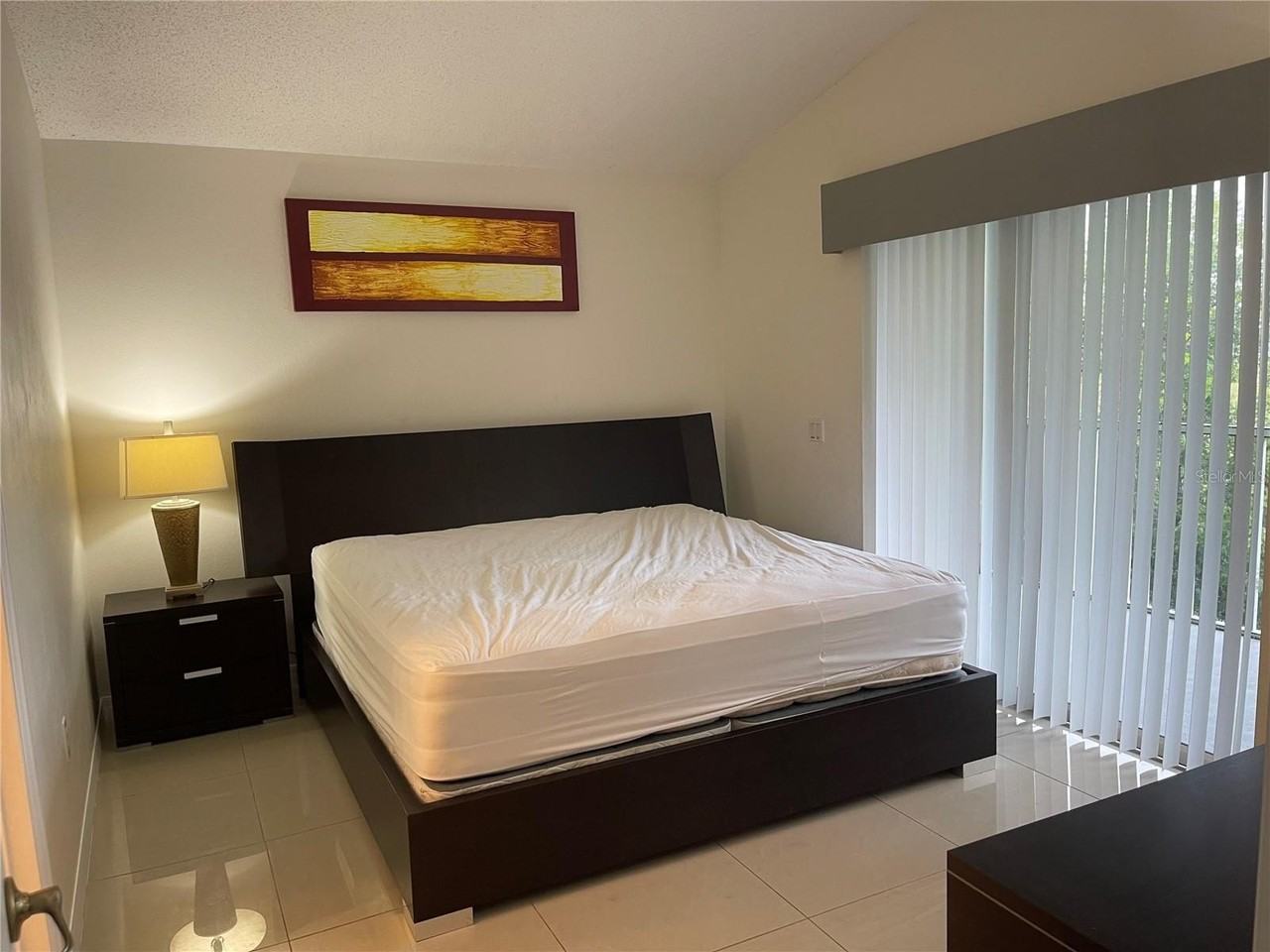 3166 Sun Lake Ct #B - Photo 4 of 25