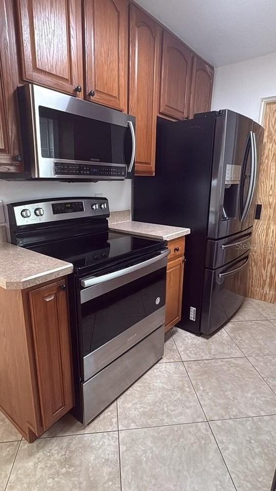 2401 Ne 19th Ave - Photo 5 of 29