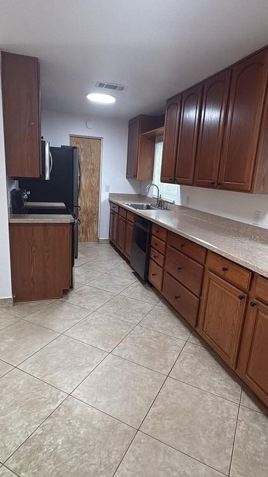 2401 Ne 19th Ave - Photo 7 of 29