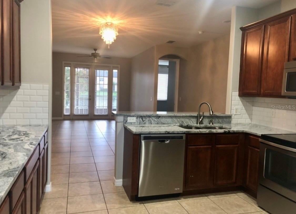 540 Woodland Terrace Blvd - Photo 4 of 50