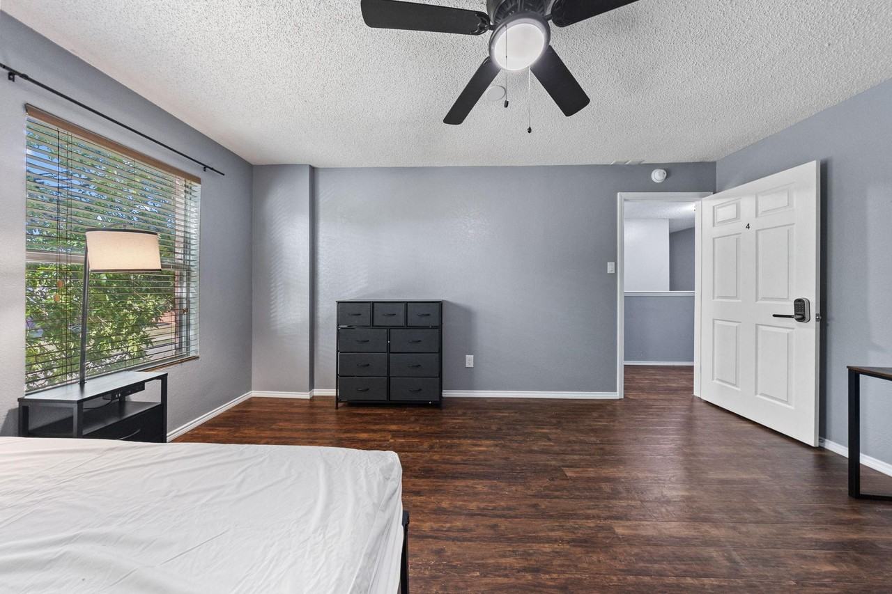 Canyonridge Dr - Photo 7 of 12