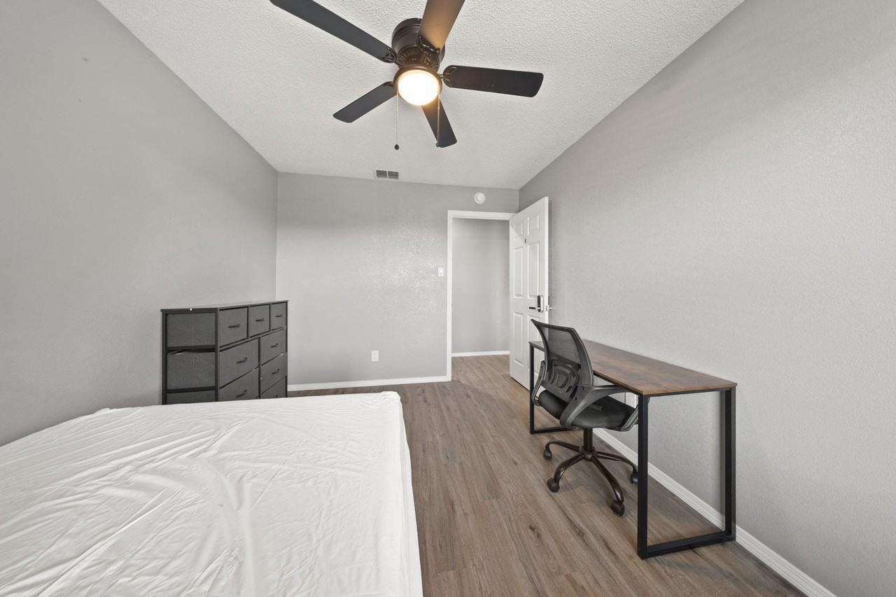 Canyonridge Dr - Photo 7 of 7