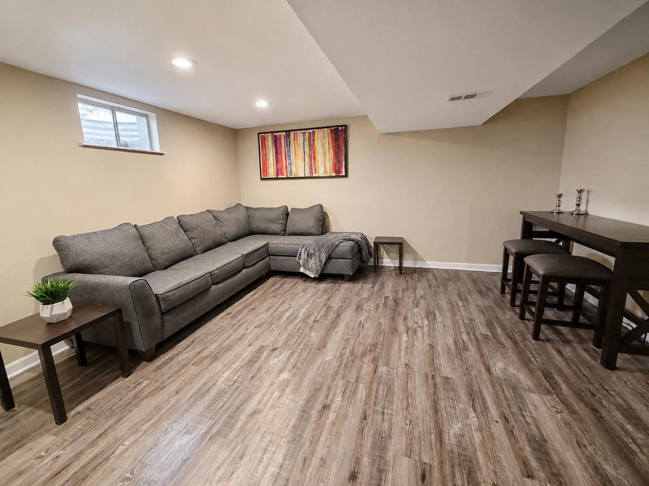 Grace Pl - Photo 4 of 16
