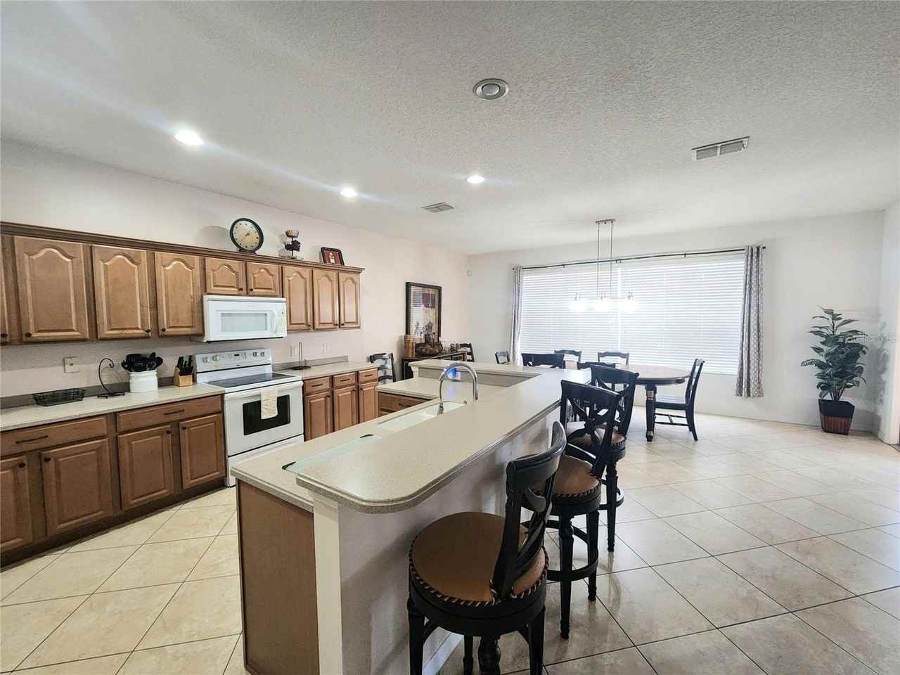 4515 Stella St - Photo 6 of 24