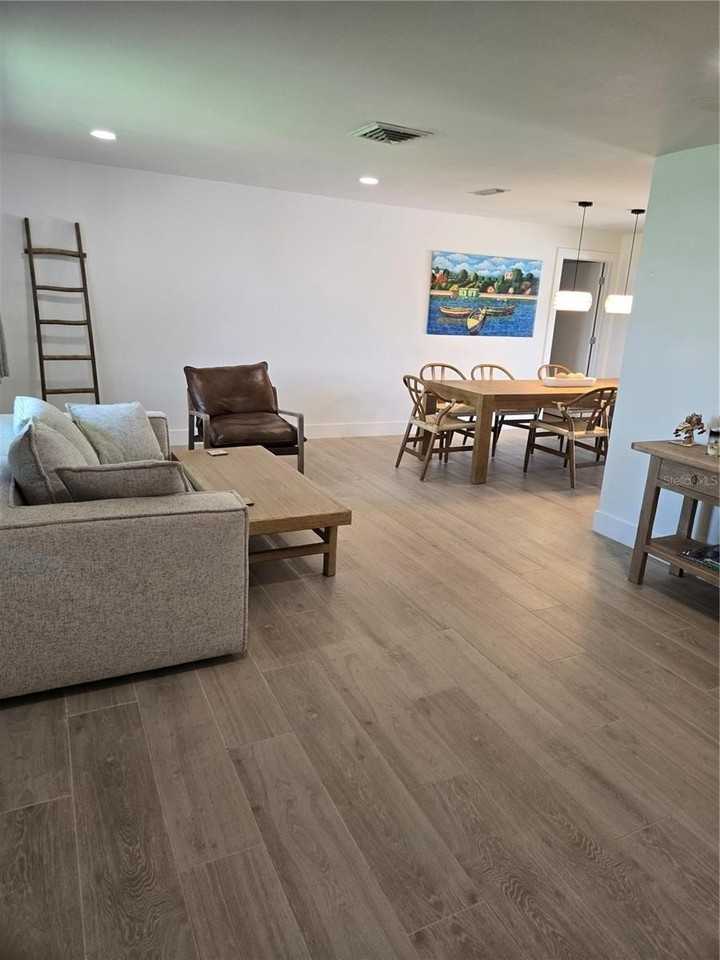 3850 46th Ave S - Photo 3 of 29