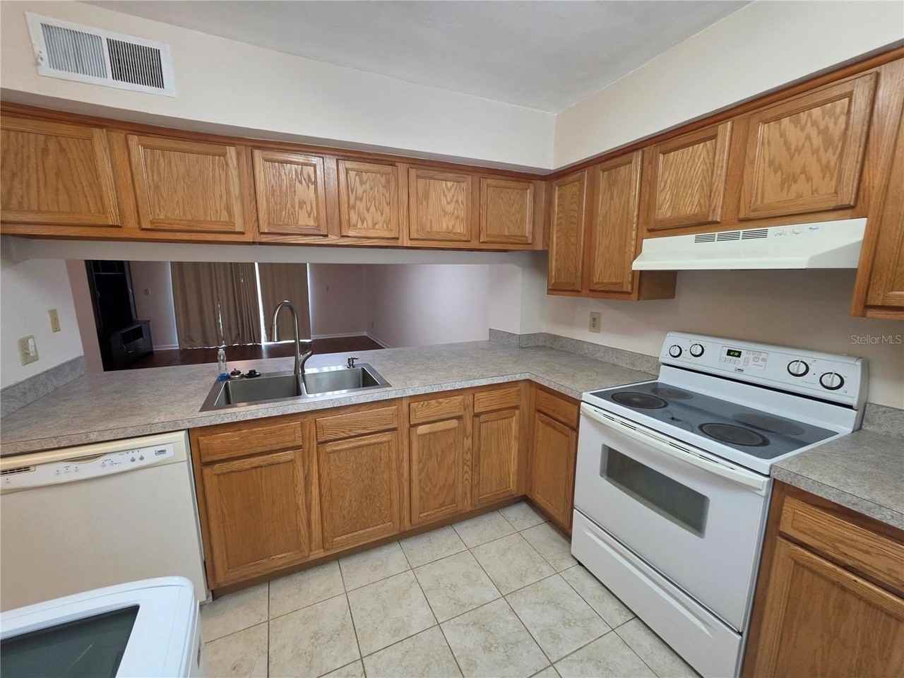 5202 Sunridge Palms Dr #5202 - Photo 6 of 25