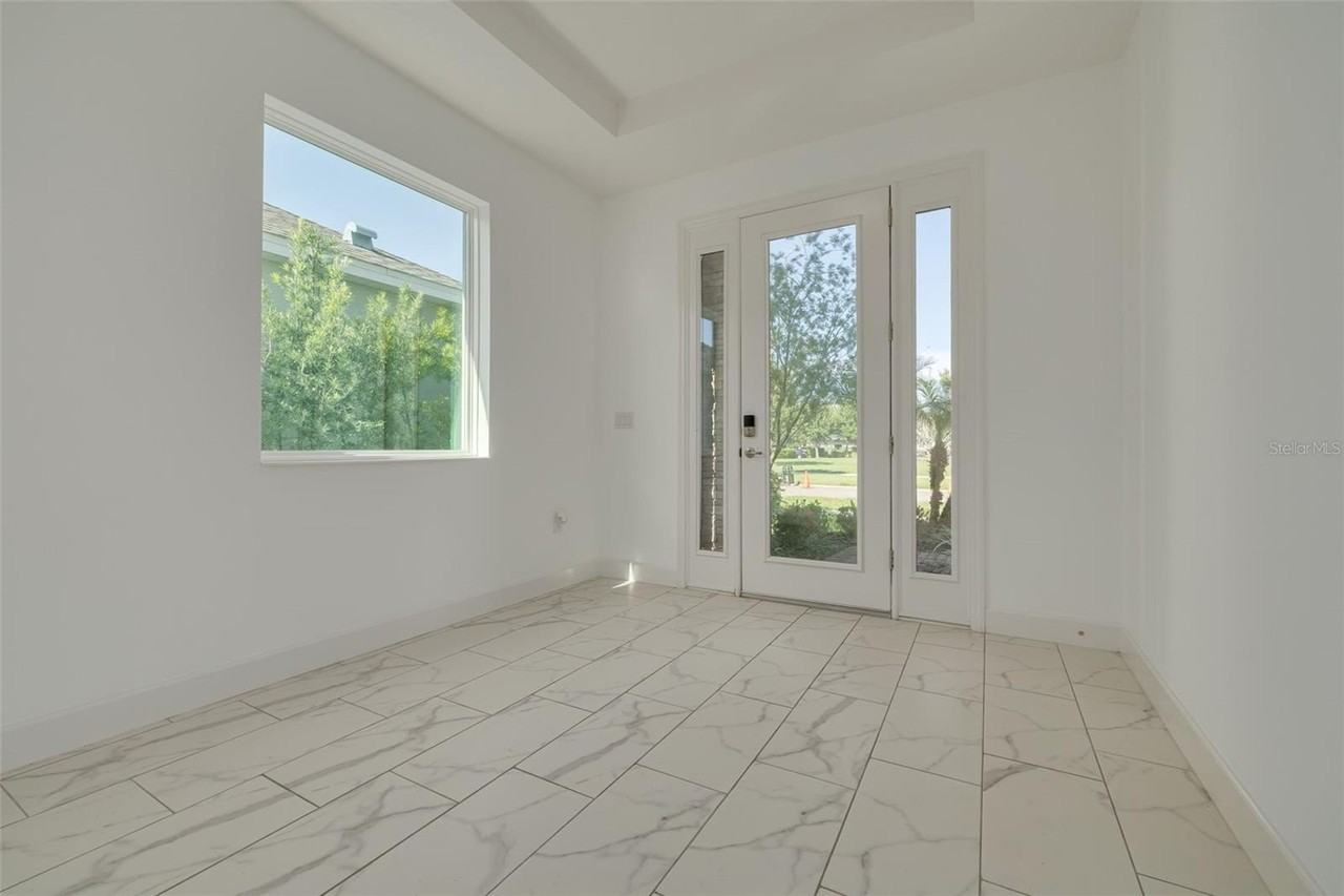7222 Paradiso Dr - Photo 6 of 49